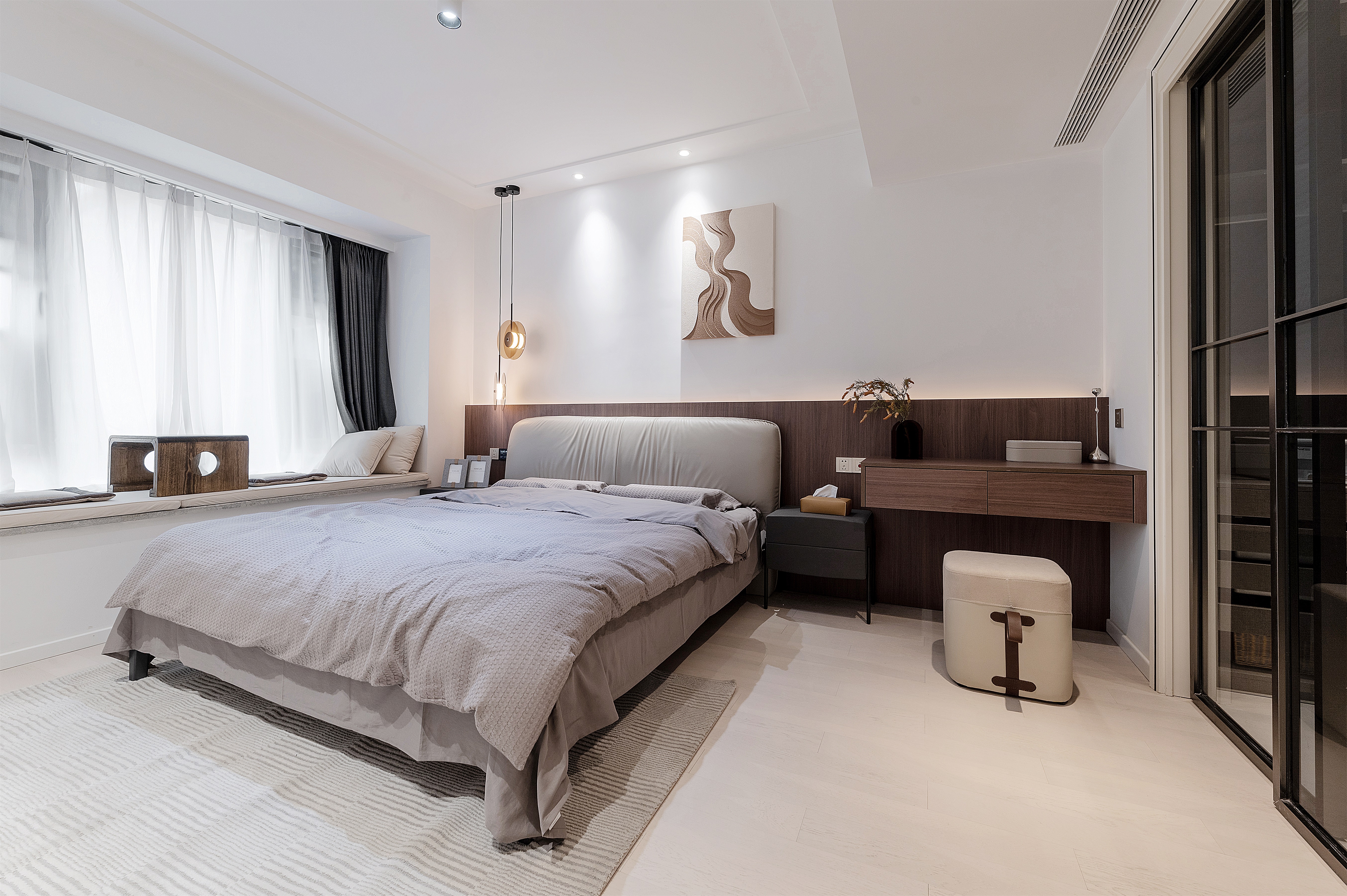 LIN_7346_1.jpg LIN_7346_1.jpg