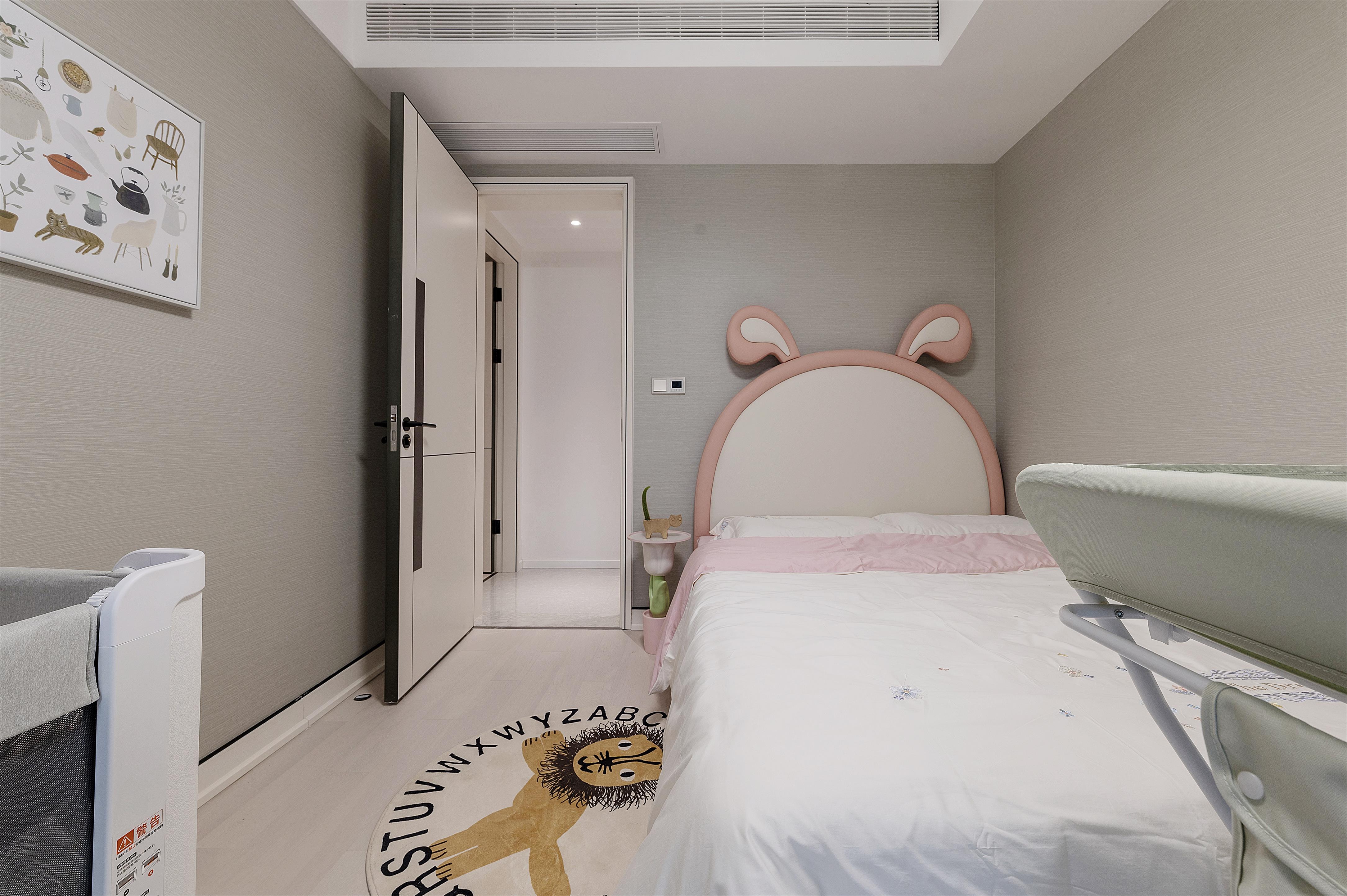 LIN_7319_1.jpg LIN_7319_1.jpg